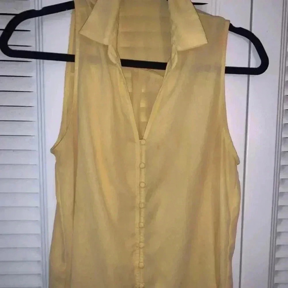 Active USA Women’s Medium Button Down Blouse - Picture 1 of 2
